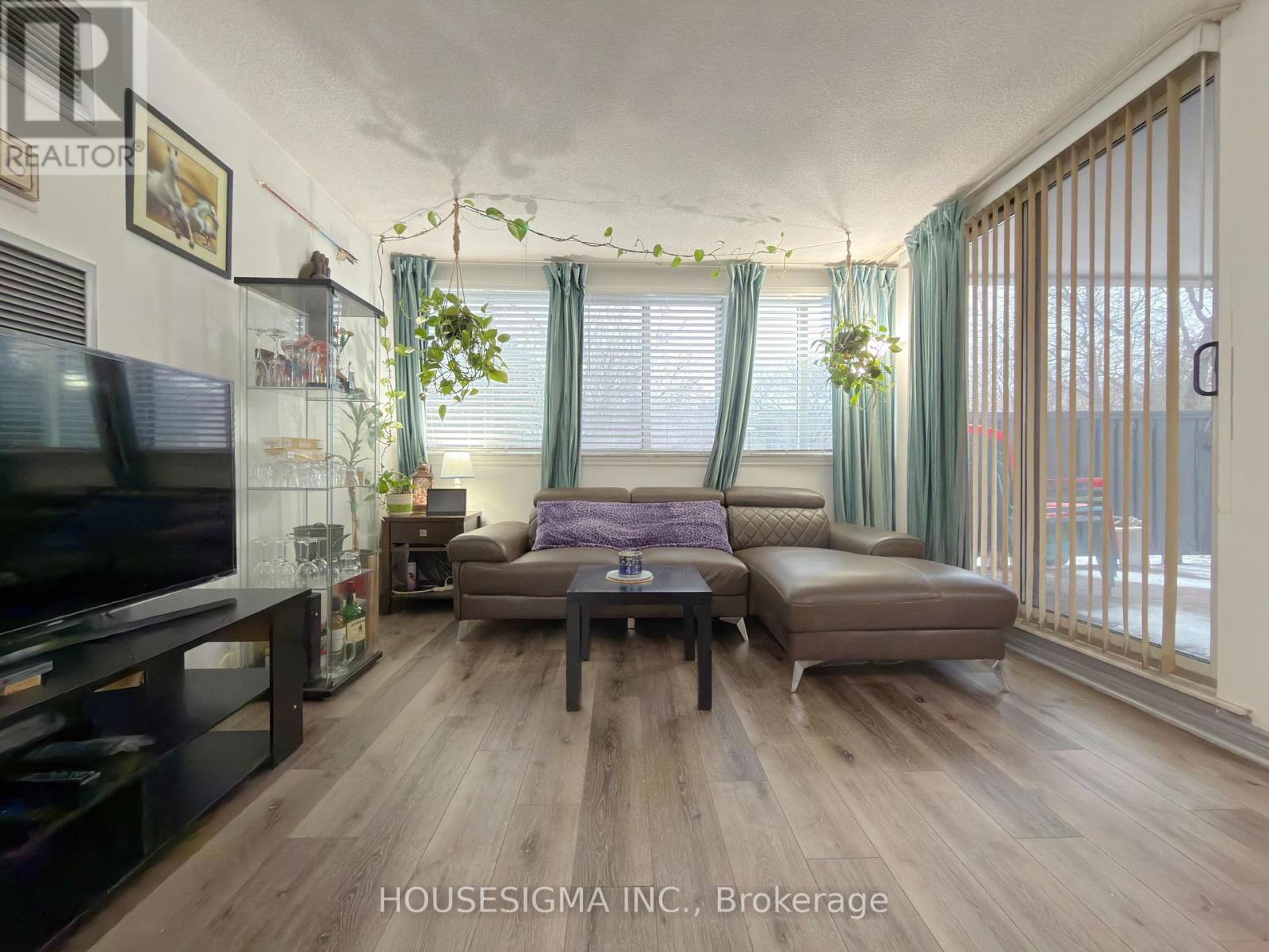 101 - 1320 Mississauga Valley Boulevard, Mississauga, Ontario  L5A 3S9 - Photo 13 - W12942646