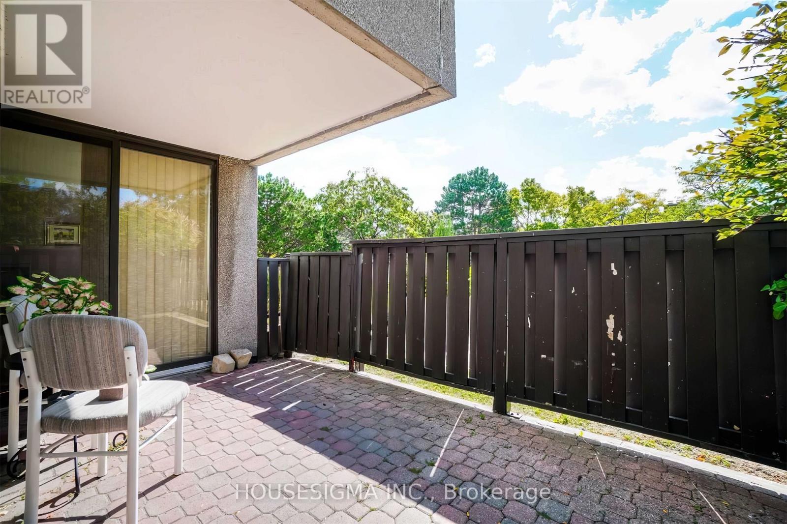 101 - 1320 Mississauga Valley Boulevard, Mississauga, Ontario  L5A 3S9 - Photo 2 - W12942646