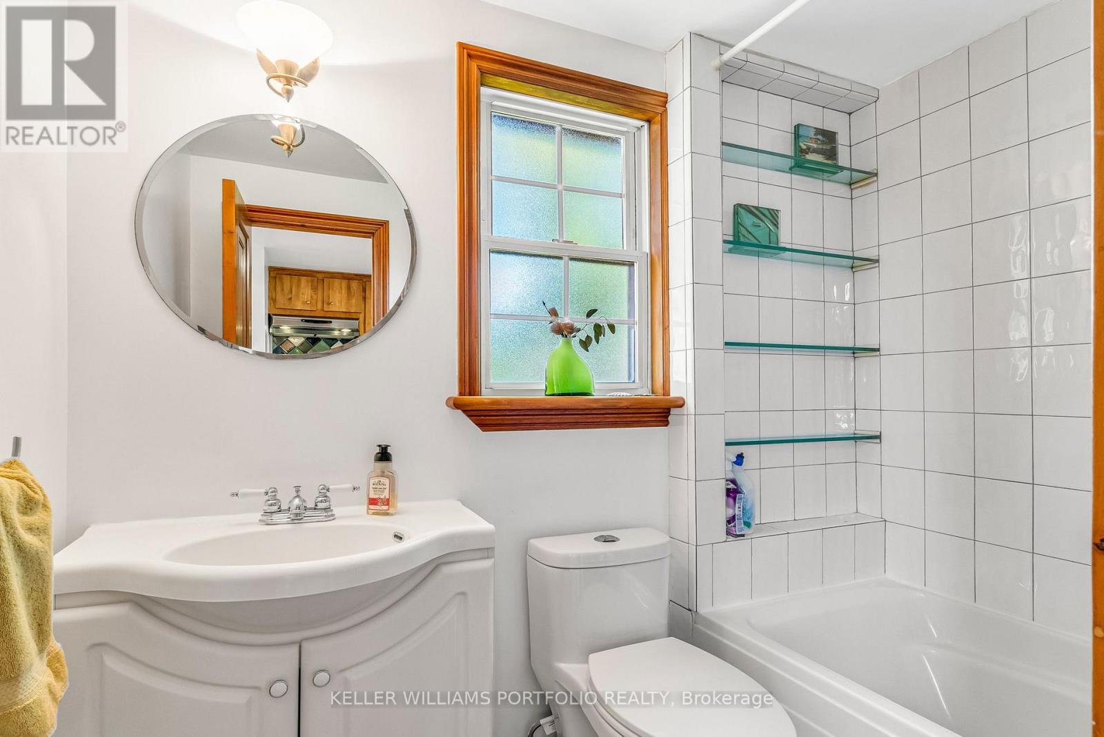 42 Forty First Street, Toronto, Ontario  M8W 3N6 - Photo 26 - W12942650