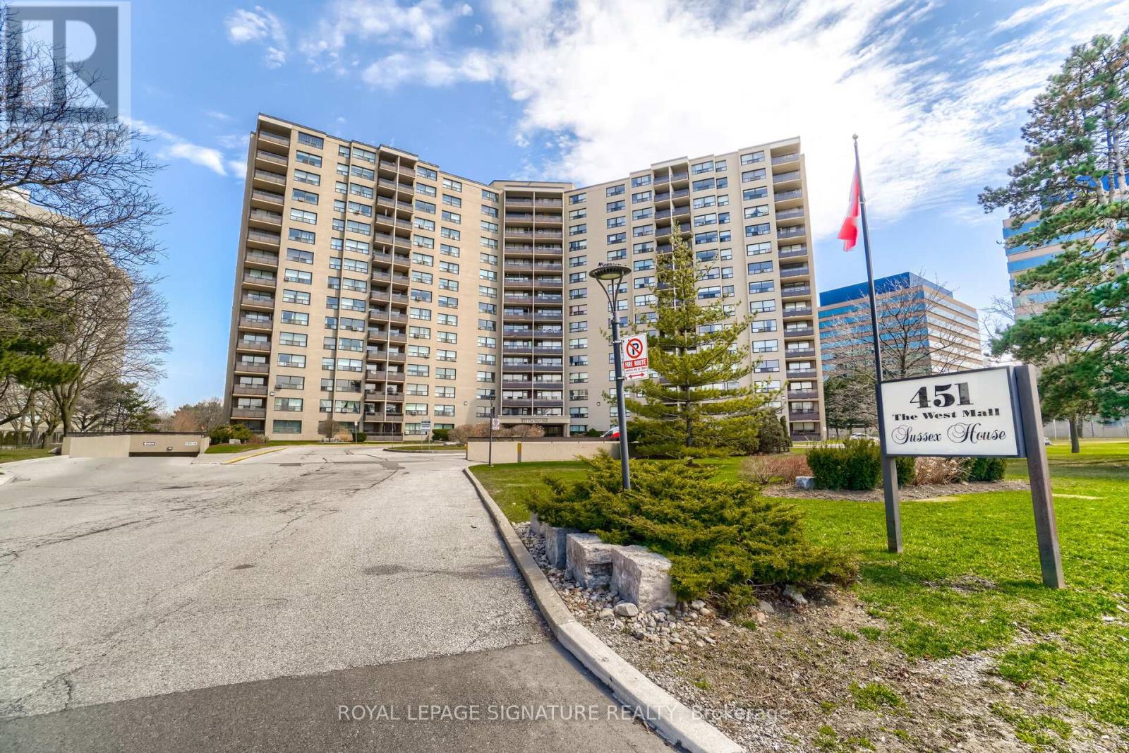 1212 - 451 The West Mall Drive, Toronto, Ontario  M9C 1G1 - Photo 2 - W12942694