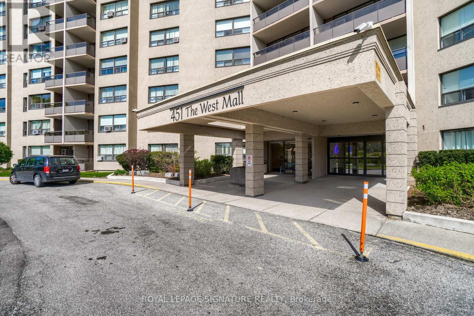1212 - 451 The West Mall Drive, Toronto, Ontario  M9C 1G1 - Photo 3 - W12942694