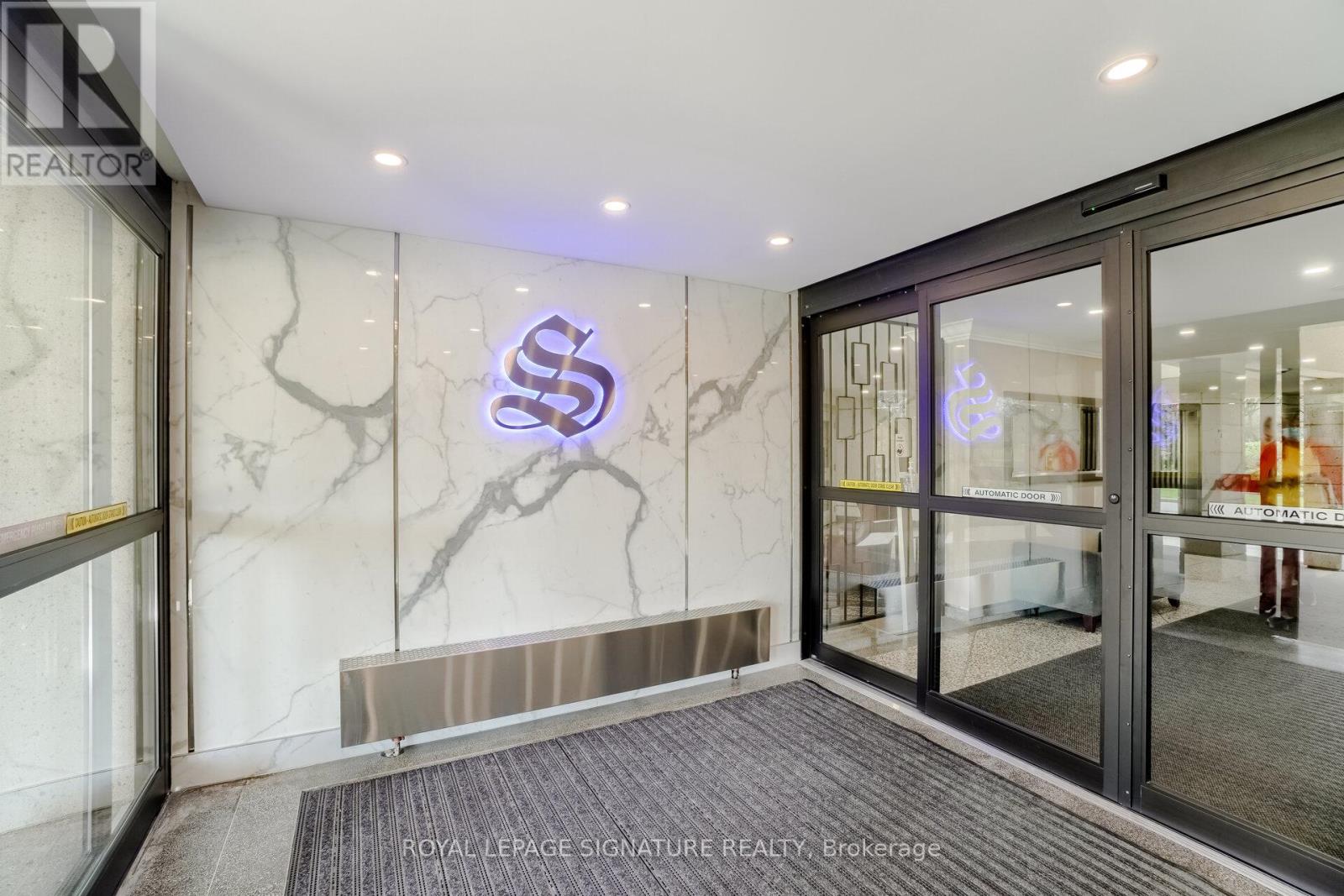 1212 - 451 The West Mall Drive, Toronto, Ontario  M9C 1G1 - Photo 5 - W12942694