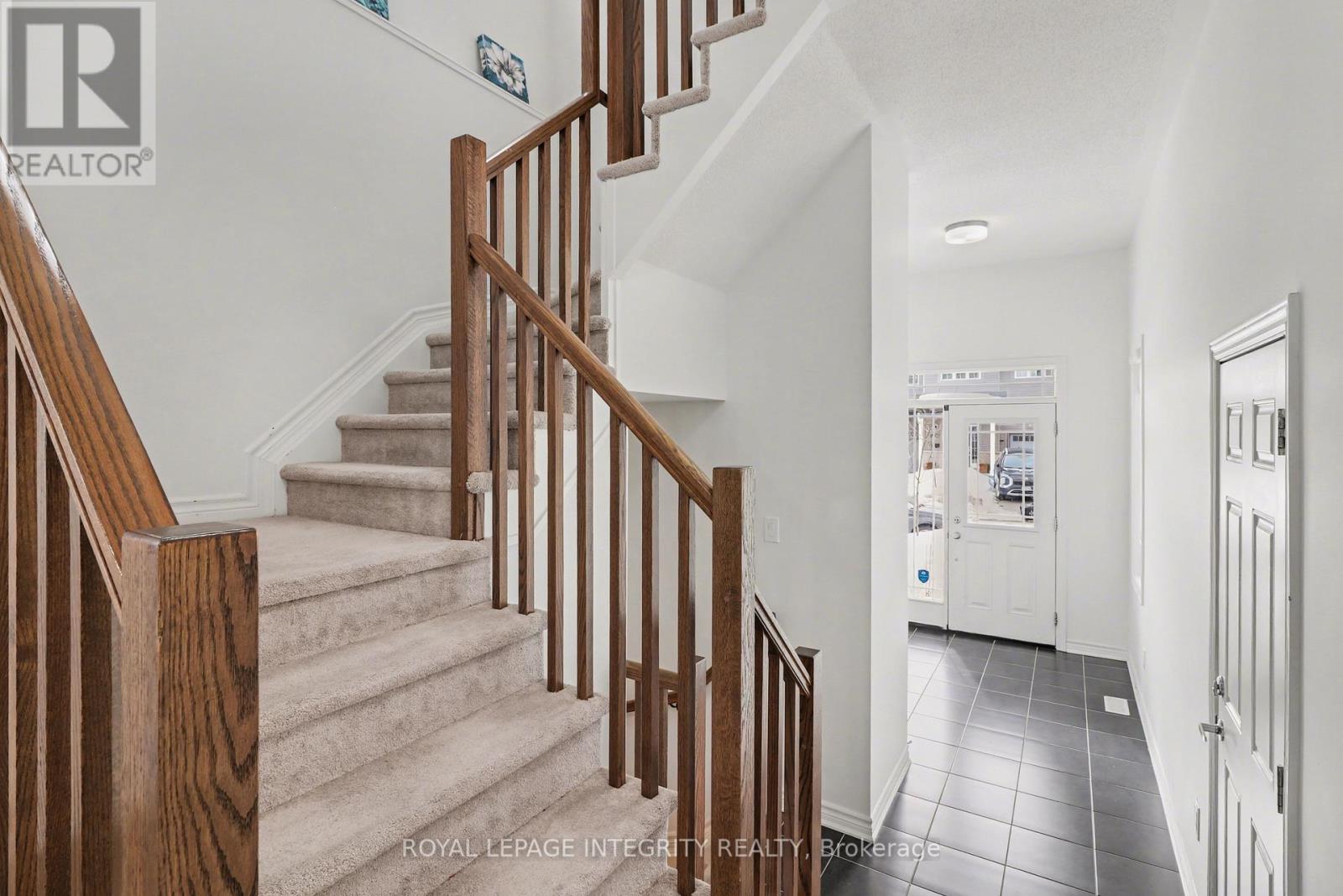 105 Mesa Drive, Ottawa, Ontario  K2J 6W1 - Photo 3 - X12933892