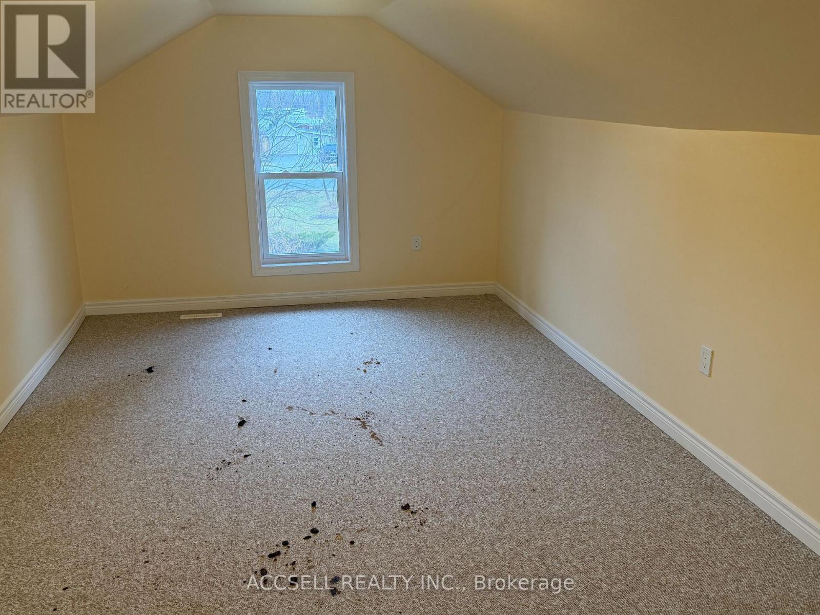 872 Norfolk Street N, Norfolk, Ontario  N3Y 3R8 - Photo 12 - X12942702