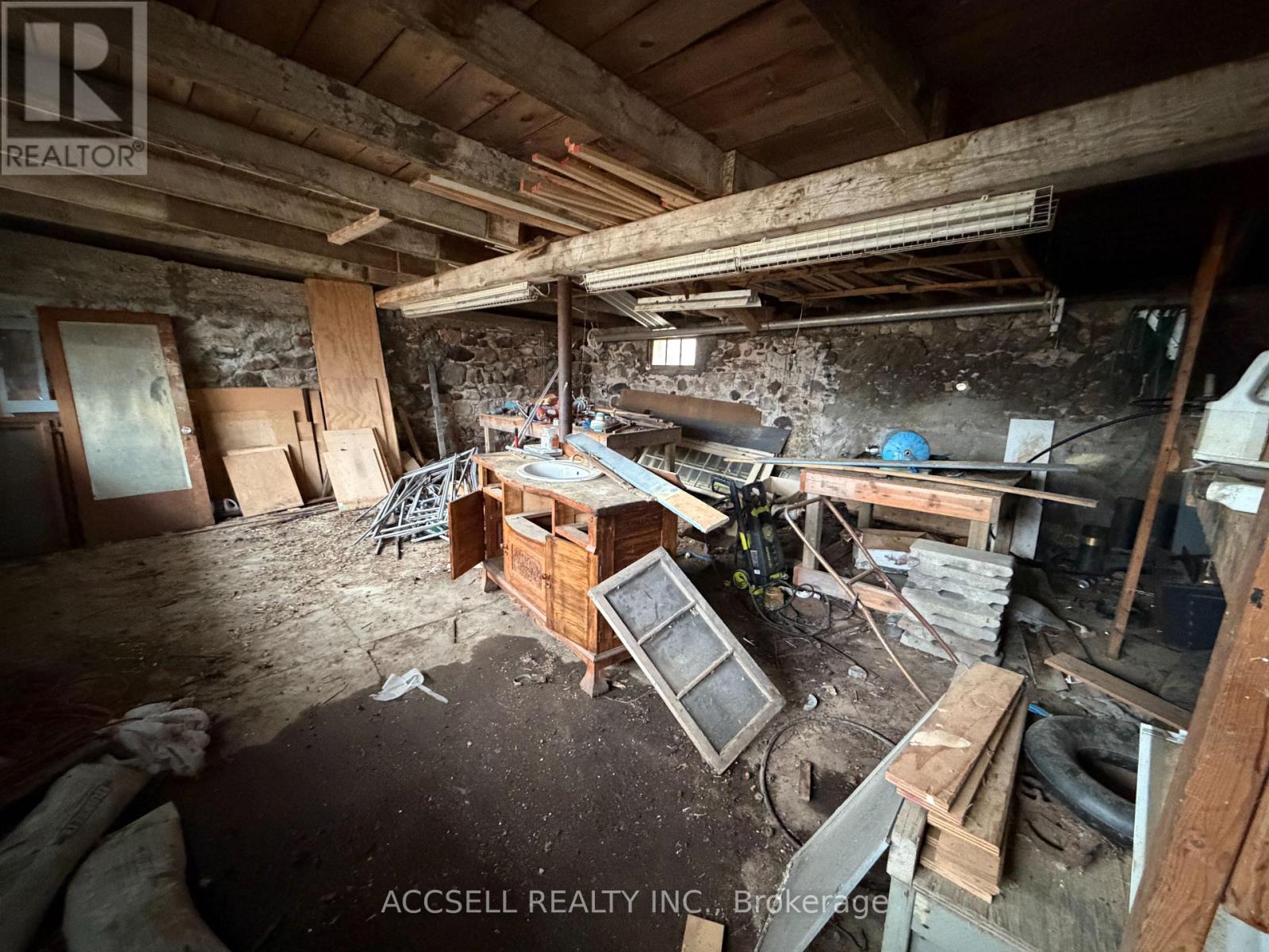 872 Norfolk Street N, Norfolk, Ontario  N3Y 3R8 - Photo 18 - X12942702