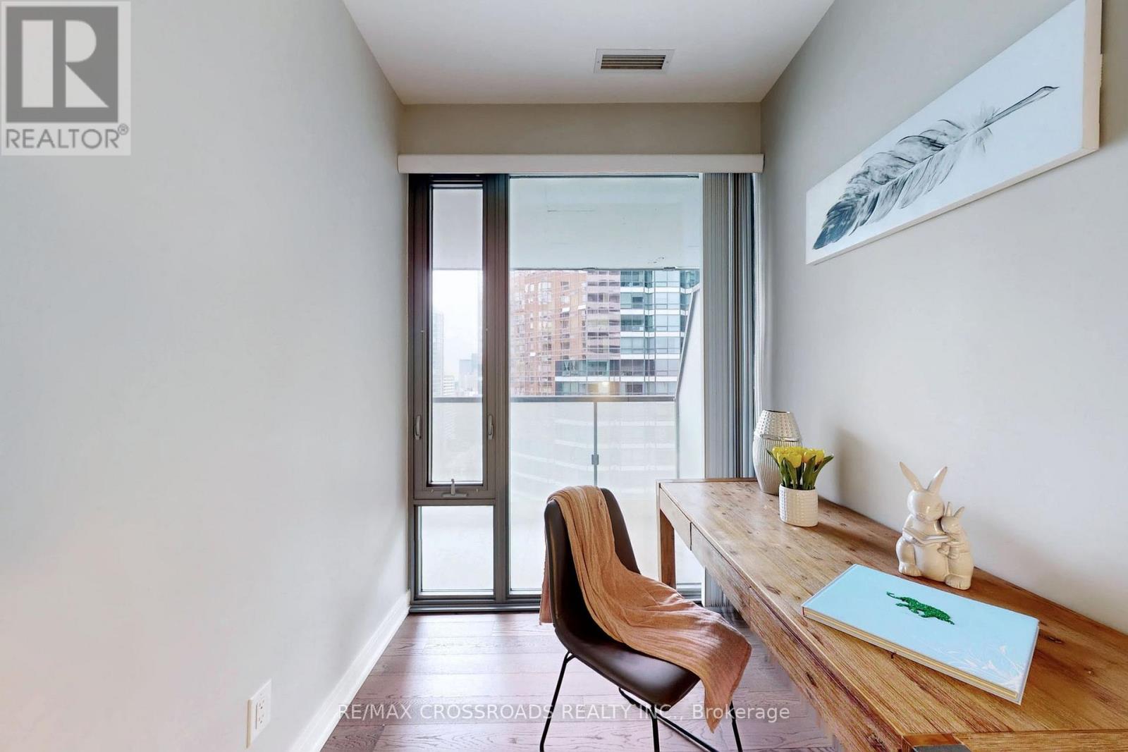 1910 - 57 St  Joseph Street, Toronto, Ontario  M5S 0C5 - Photo 24 - C12942178