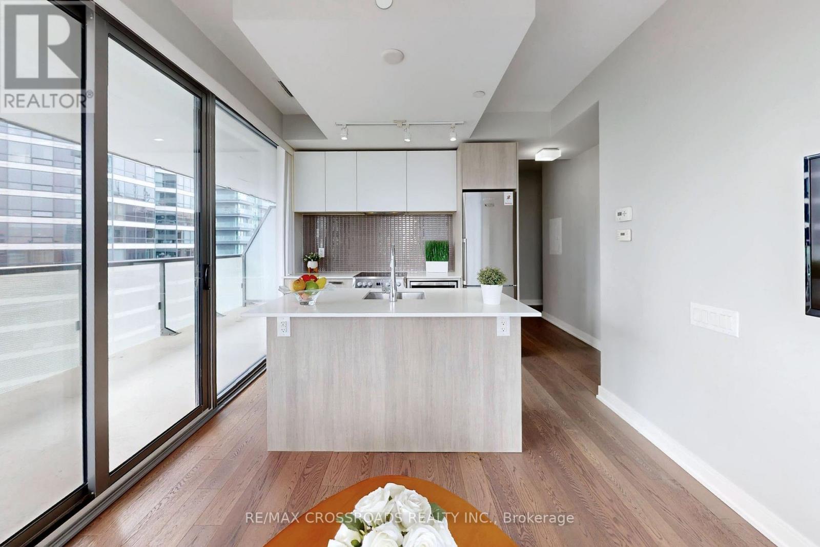 1910 - 57 St  Joseph Street, Toronto, Ontario  M5S 0C5 - Photo 13 - C12942178