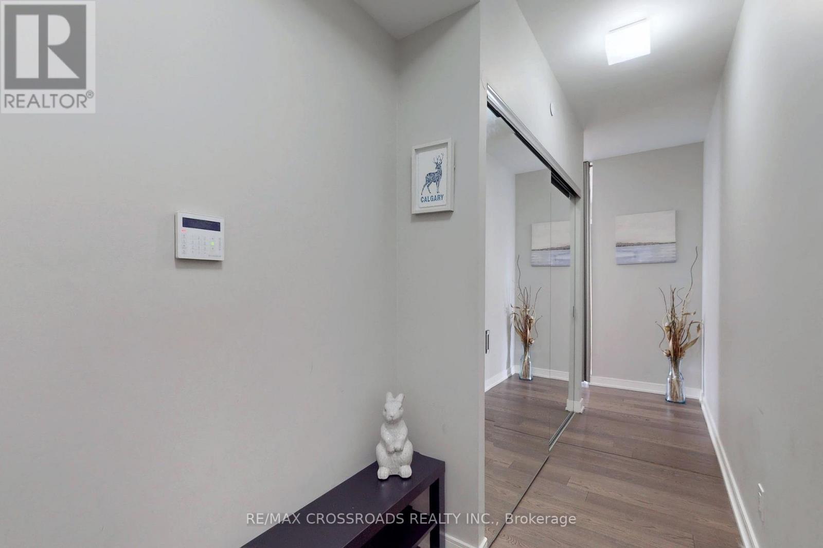 1910 - 57 St  Joseph Street, Toronto, Ontario  M5S 0C5 - Photo 29 - C12942178