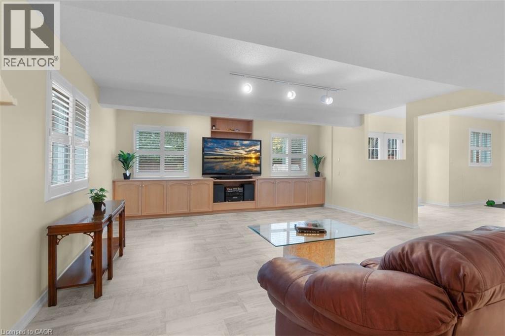 90 Westlawn Drive, Hamilton, Ontario  L9B 2K9 - Photo 22 - 40815085