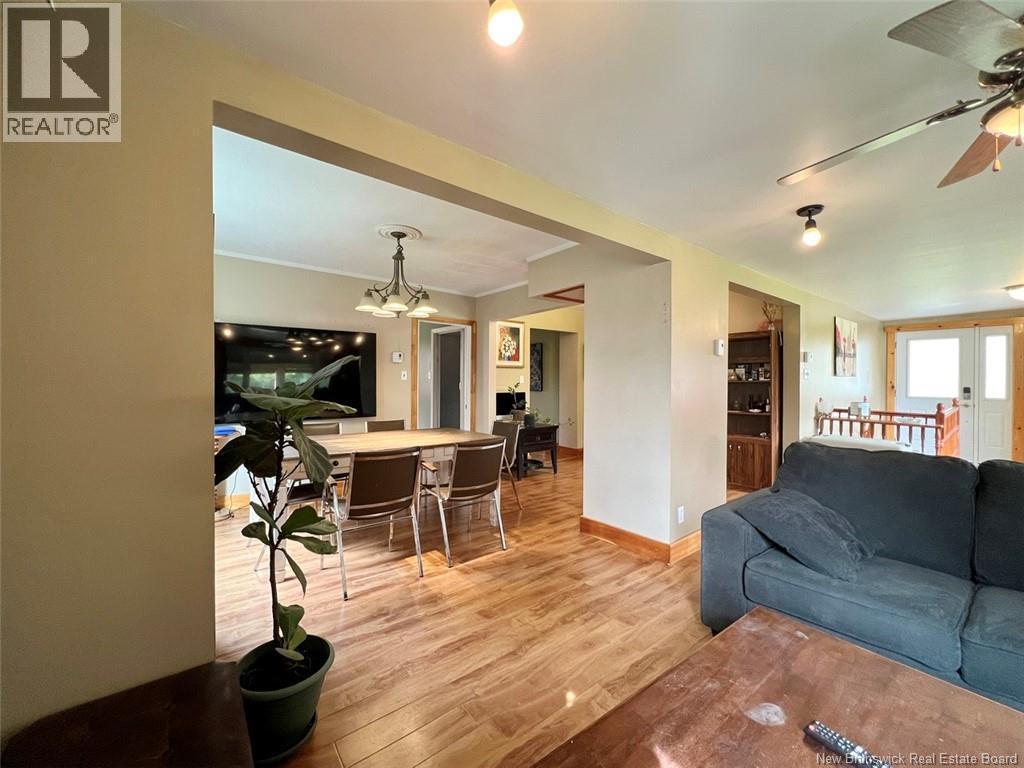 30 Hubert Street, Edmundston, New Brunswick  E3V 0B6 - Photo 11 - NB136242
