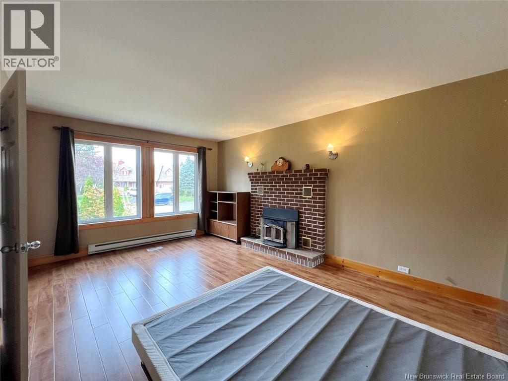 30 Hubert Street, Edmundston, New Brunswick  E3V 0B6 - Photo 16 - NB136242