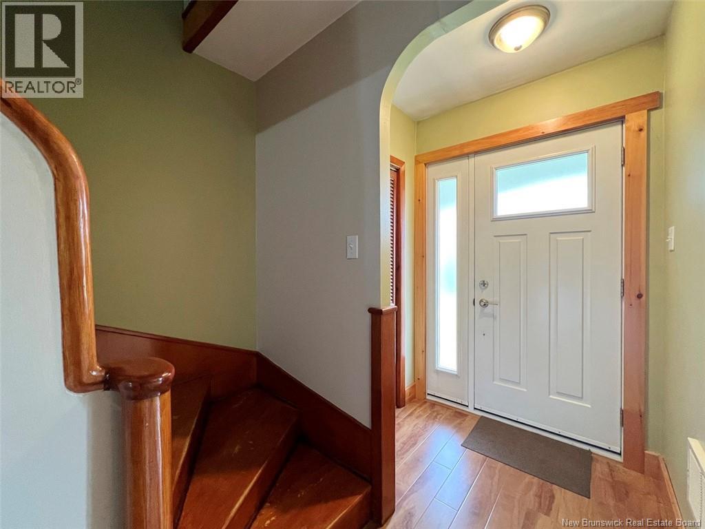 30 Hubert Street, Edmundston, New Brunswick  E3V 0B6 - Photo 2 - NB136242