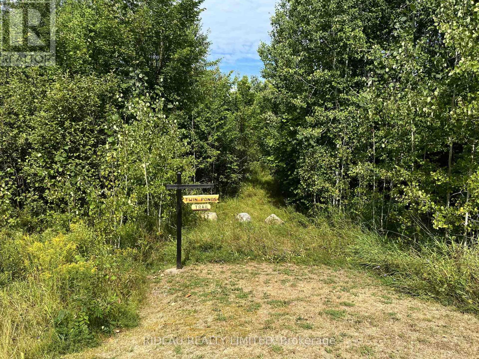 534 Oak Bluffs Road, Frontenac, Ontario  K0H 2B0 - Photo 18 - X12942806