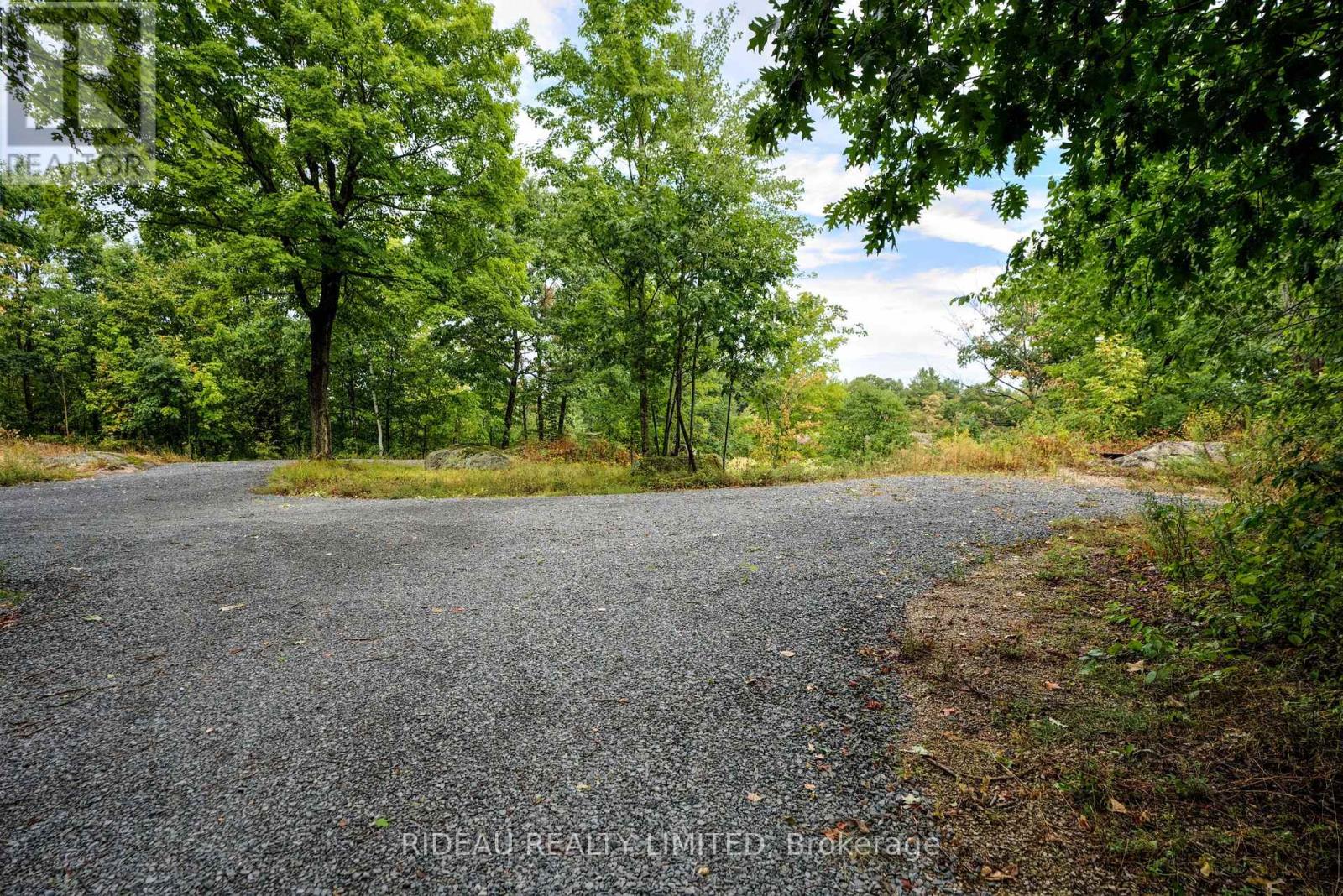 534 Oak Bluffs Road, Frontenac, Ontario  K0H 2B0 - Photo 4 - X12942806