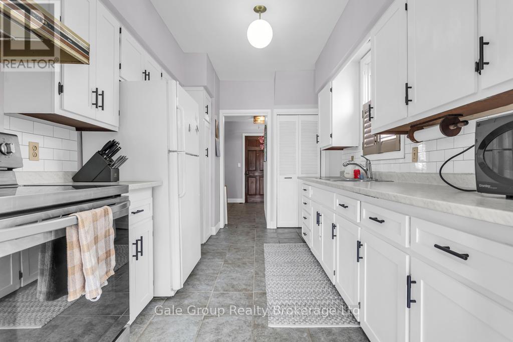 52 Bishop Street, Brantford, Ontario  N3S 1M2 - Photo 4 - X12942762