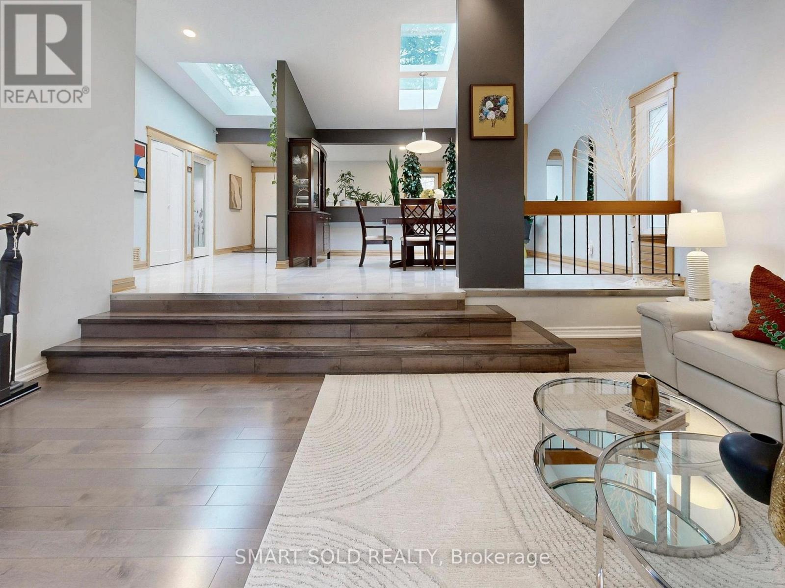 48 Patina Drive, Toronto, Ontario  M2H 1R1 - Photo 4 - C12942250