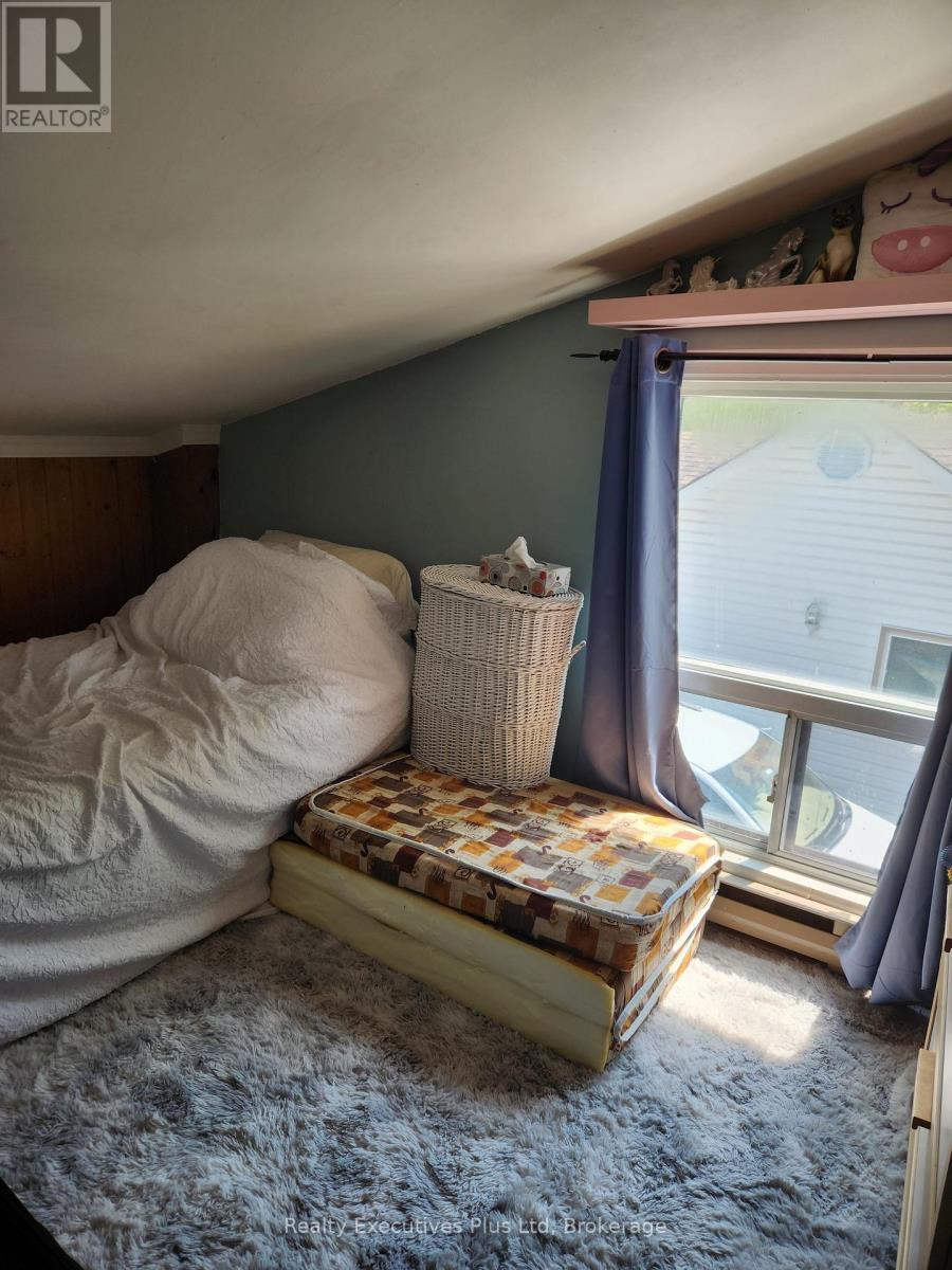 48 Tiny Beaches Road N, Tiny, Ontario  L0L 2J0 - Photo 15 - S12942774