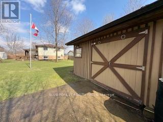 190 Elizabeth Street, Southwest Middlesex, Ontario  N0L 1M0 - Photo 30 - X12801998