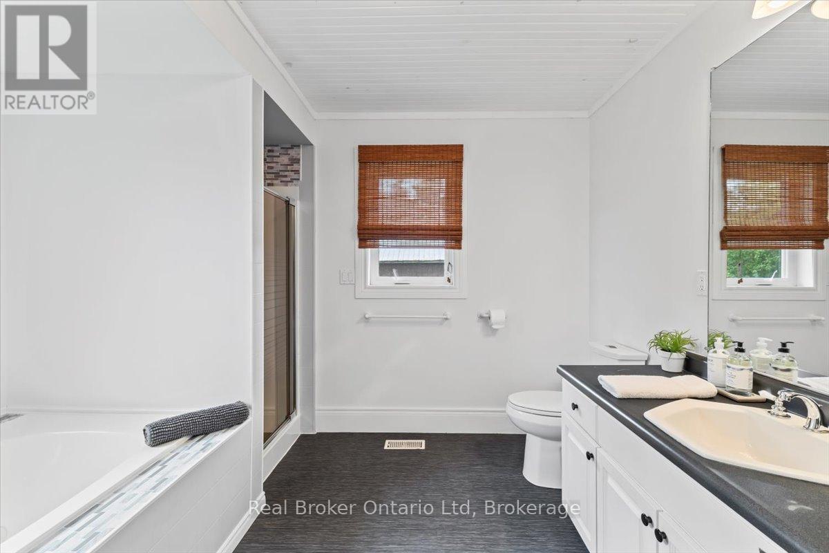 814222 Greenery Lane, Grey Highlands, Ontario  N0C 1E0 - Photo 30 - X12942738