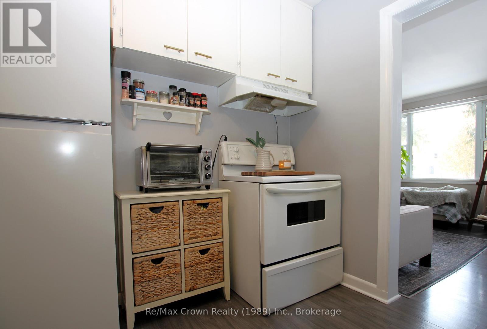 184 Lee Avenue, North Bay, Ontario  P1A 2K3 - Photo 10 - X12942750