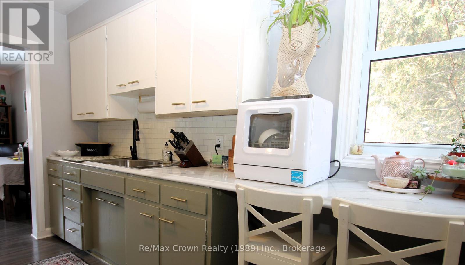 184 Lee Avenue, North Bay, Ontario  P1A 2K3 - Photo 11 - X12942750