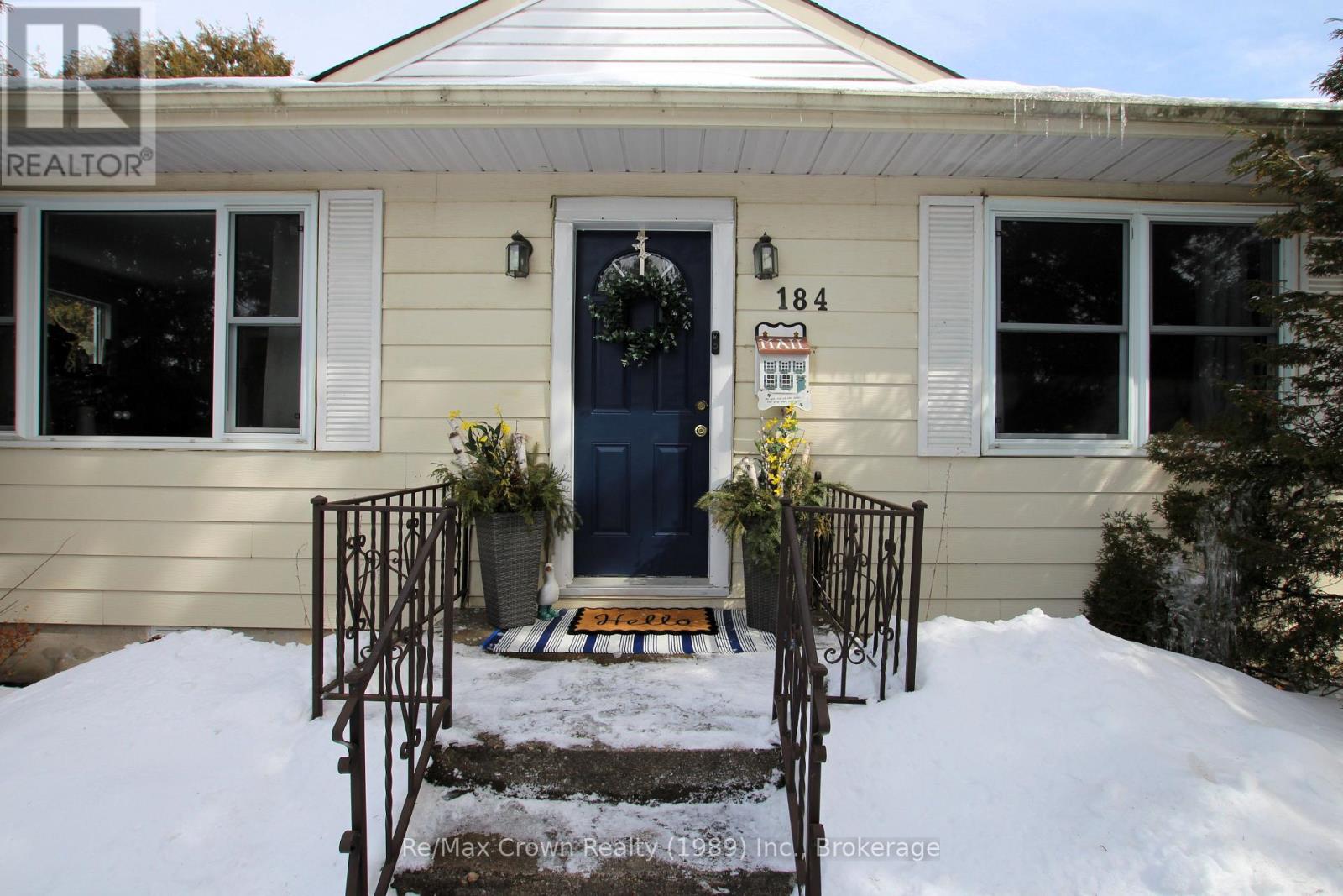 184 Lee Avenue, North Bay, Ontario  P1A 2K3 - Photo 2 - X12942750