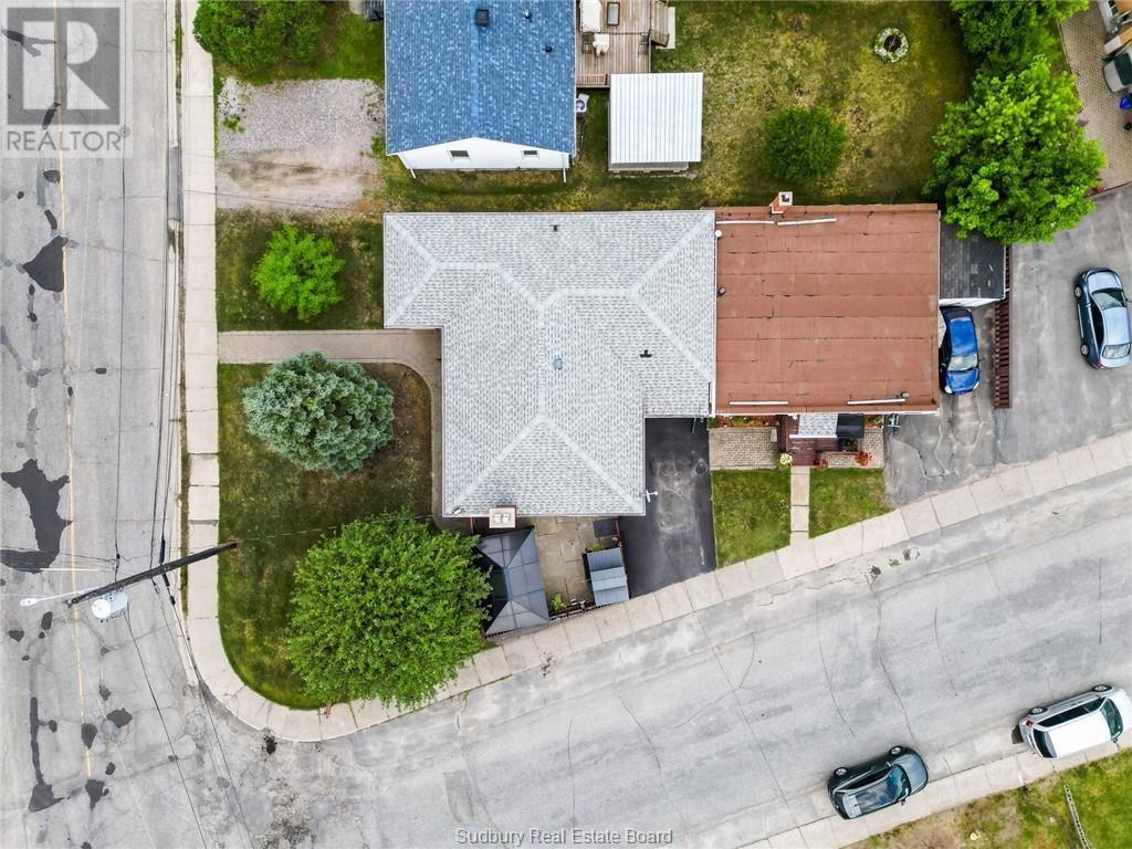 503 Victoria, Greater Sudbury, Ontario  P3C 1L2 - Photo 2 - 2126928