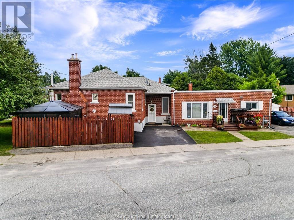 503 Victoria Street, Greater Sudbury, Ontario  P3C 1L2 - Photo 3 - 2126929