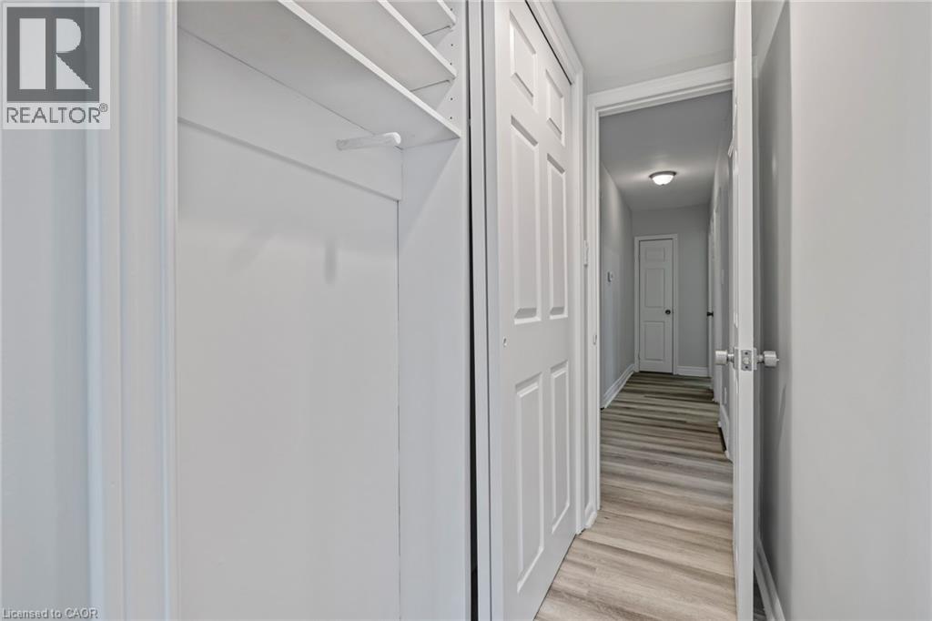 40 Bertram Drive, Dundas, Ontario  L9H 4T3 - Photo 14 - 40816760