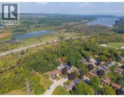 40 BERTRAM Drive, Dundas, Ontario