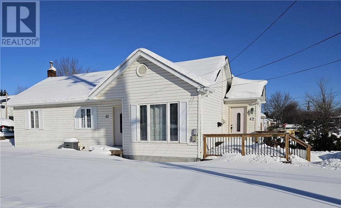 42 Second Avenue N, Sudbury, Ontario