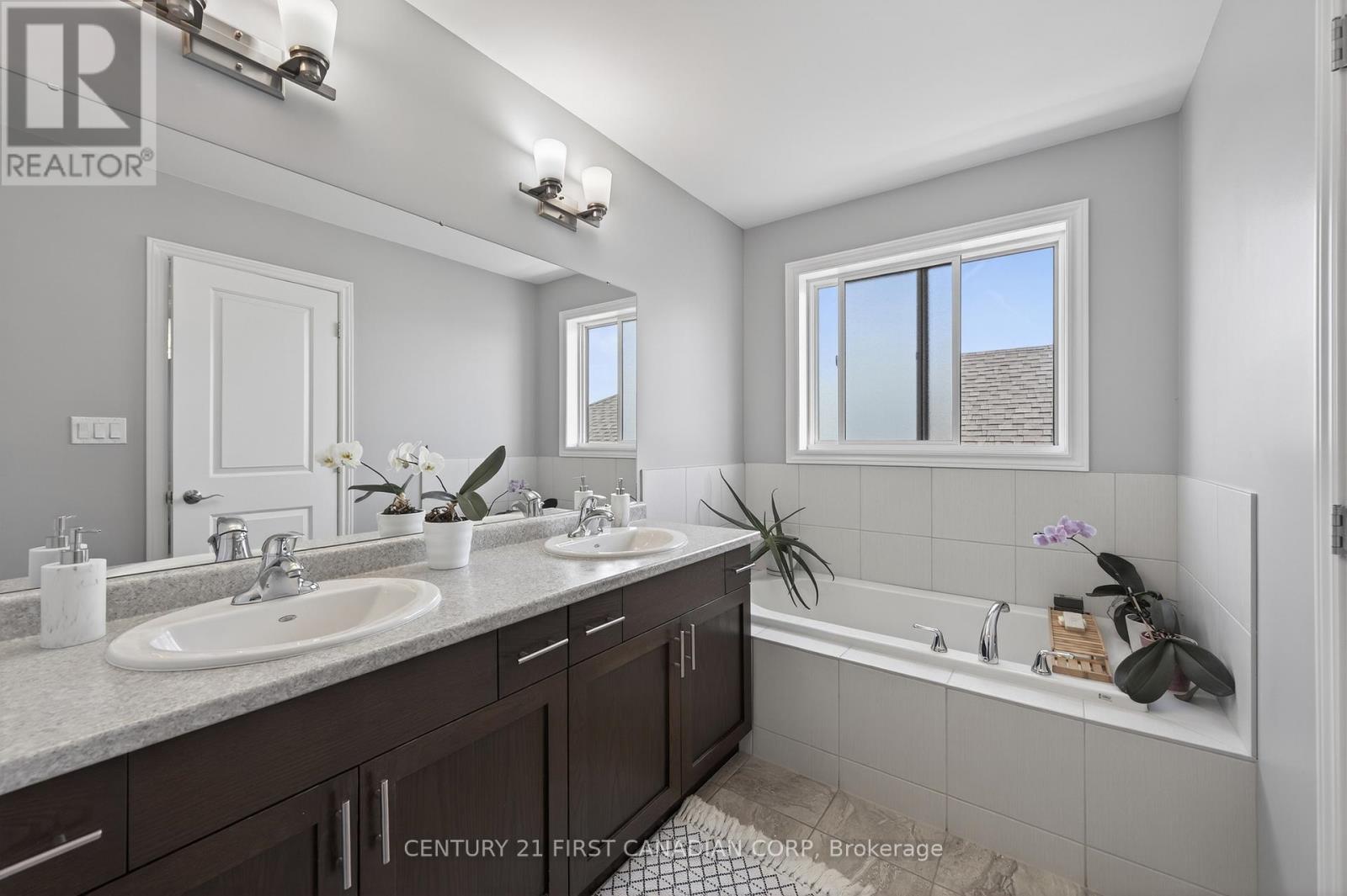 3173 Singleton Avenue, London South (South W), Ontario  N6L 0B8 - Photo 20 - X12942802