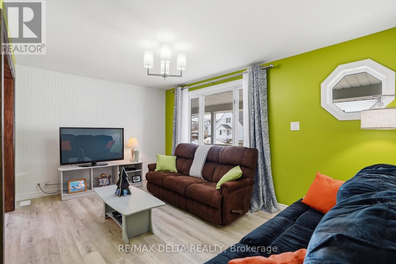 443 Garneau Street, Hawkesbury, Ontario  K6A 1M6 - Photo 12 - X12942740