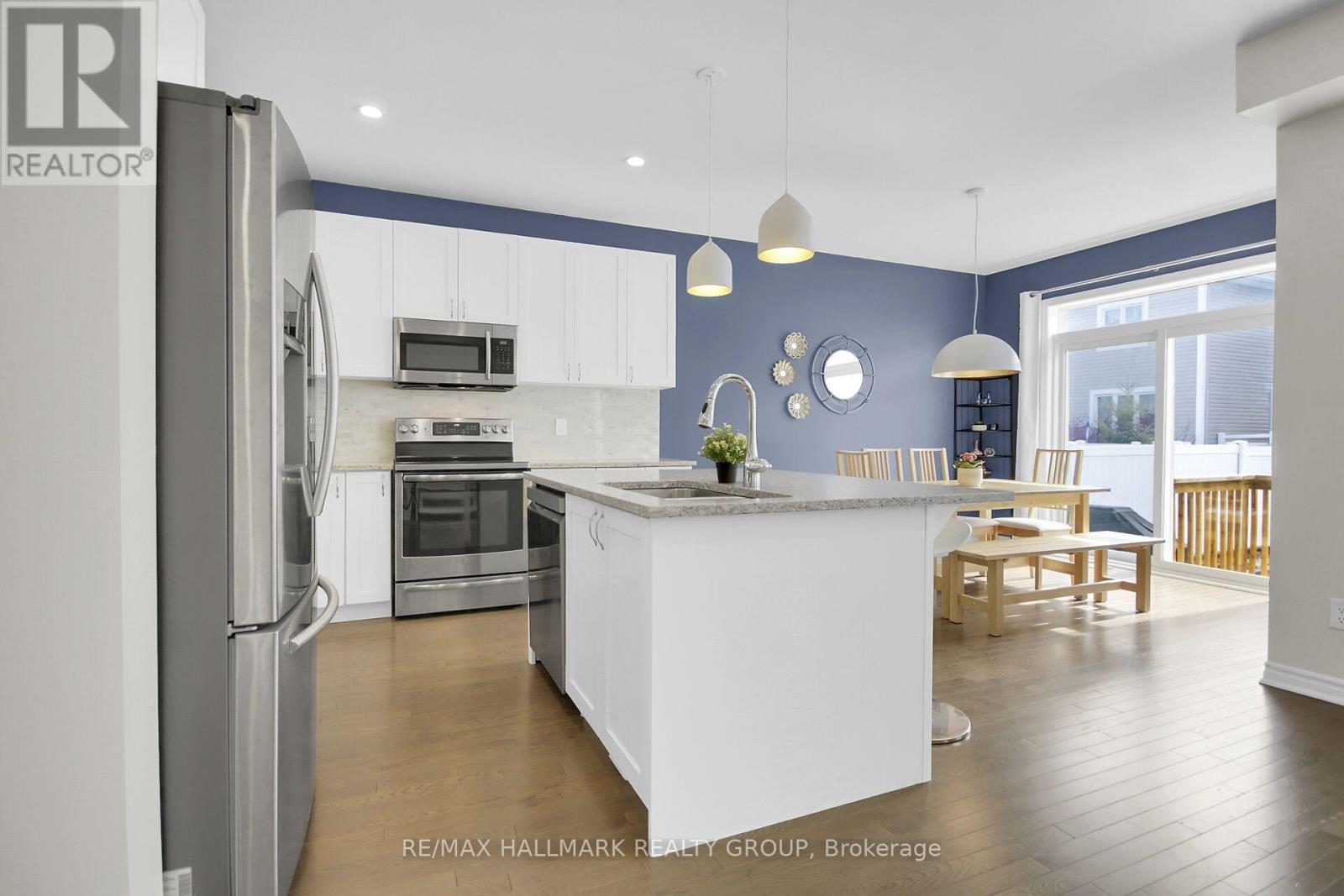 225 Rivertree Street, Ottawa, Ontario  K2M 0J4 - Photo 2 - X12942754