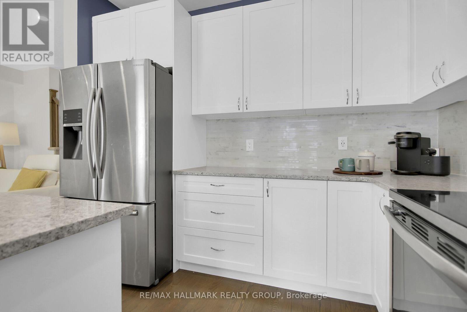 225 Rivertree Street, Ottawa, Ontario  K2M 0J4 - Photo 4 - X12942754