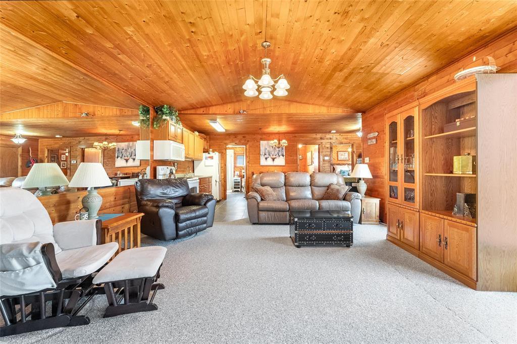 23 Woodland Drive, Alexander Rm, Manitoba  R0E 1A0 - Photo 17 - 202605763