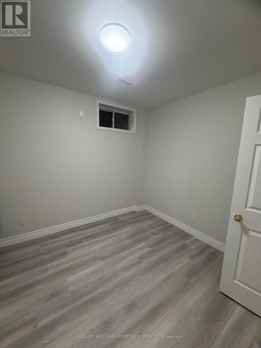 9 Lenthall Avenue, Toronto, Ontario  M1B 2C7 - Photo 3 - E12942758