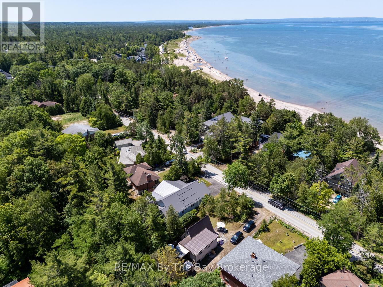 1327 River Road E, Wasaga Beach, Ontario  L9Z 2R7 - Photo 44 - S12941550