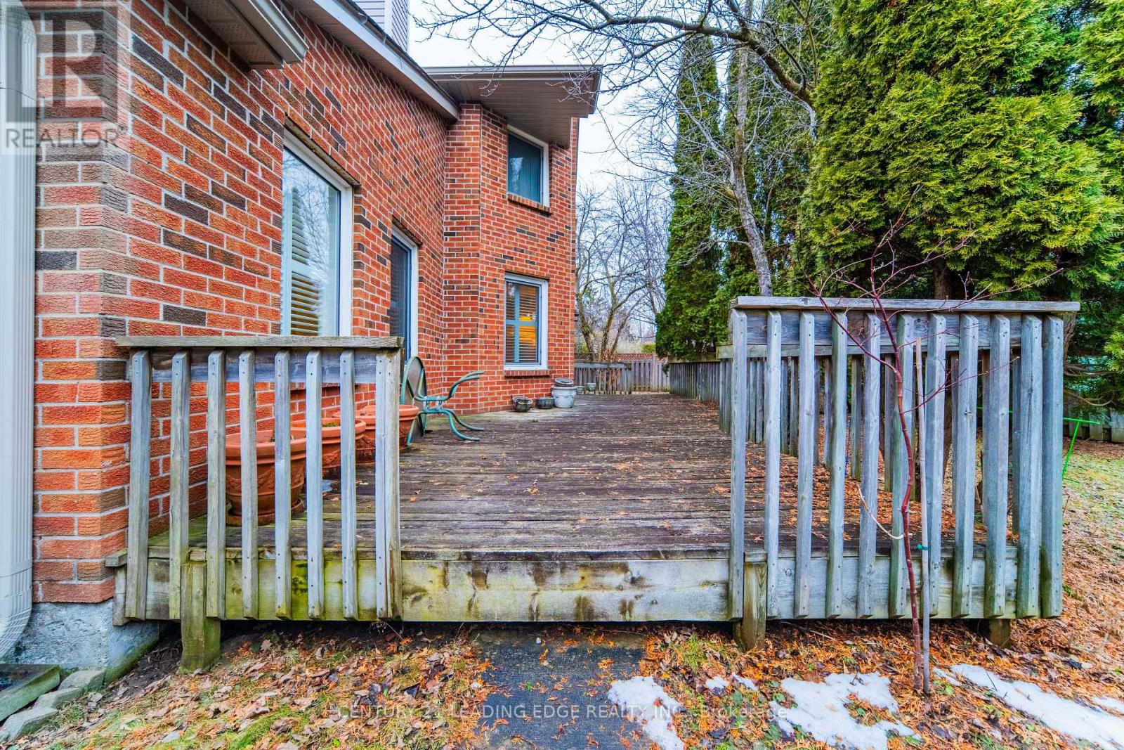 49 Kerrigan Crescent, Markham, Ontario  L3R 7T6 - Photo 38 - N12907616