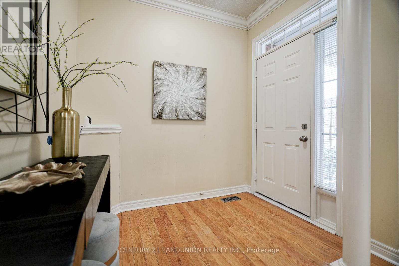 17 Monaco Crescent, Richmond Hill, Ontario  L4S 1X6 - Photo 2 - N12942728