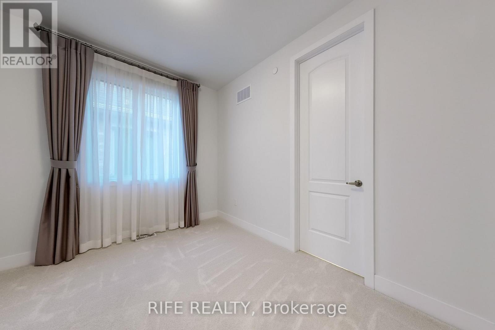 234 Sikura Circle, Aurora, Ontario  L4G 3Y8 - Photo 36 - N12942742