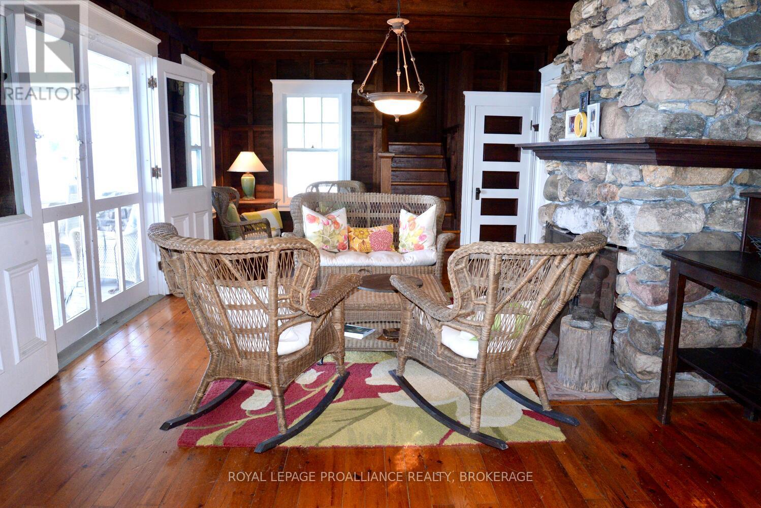 121 Tremont Park Island, Frontenac Islands, Ontario  K7G 3C9 - Photo 11 - X12942804