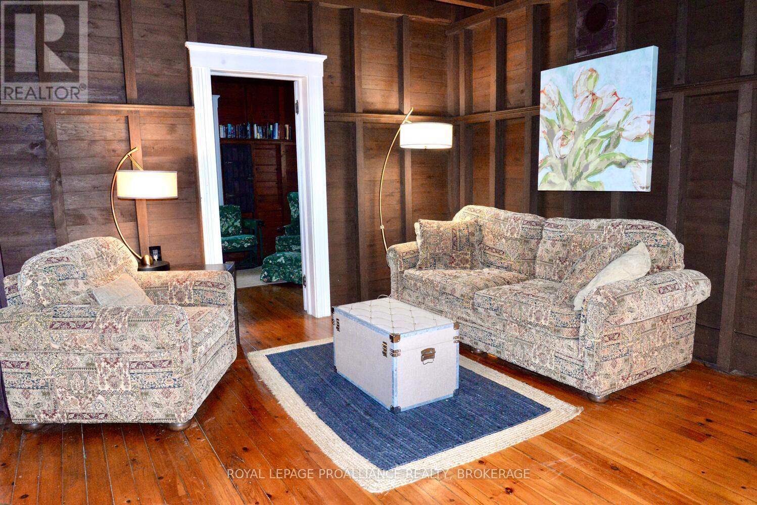 121 Tremont Park Island, Frontenac Islands, Ontario  K7G 3C9 - Photo 12 - X12942804