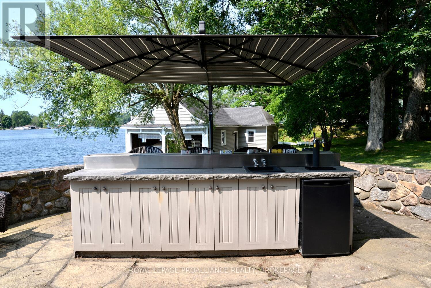 121 Tremont Park Island, Frontenac Islands, Ontario  K7G 3C9 - Photo 7 - X12942804