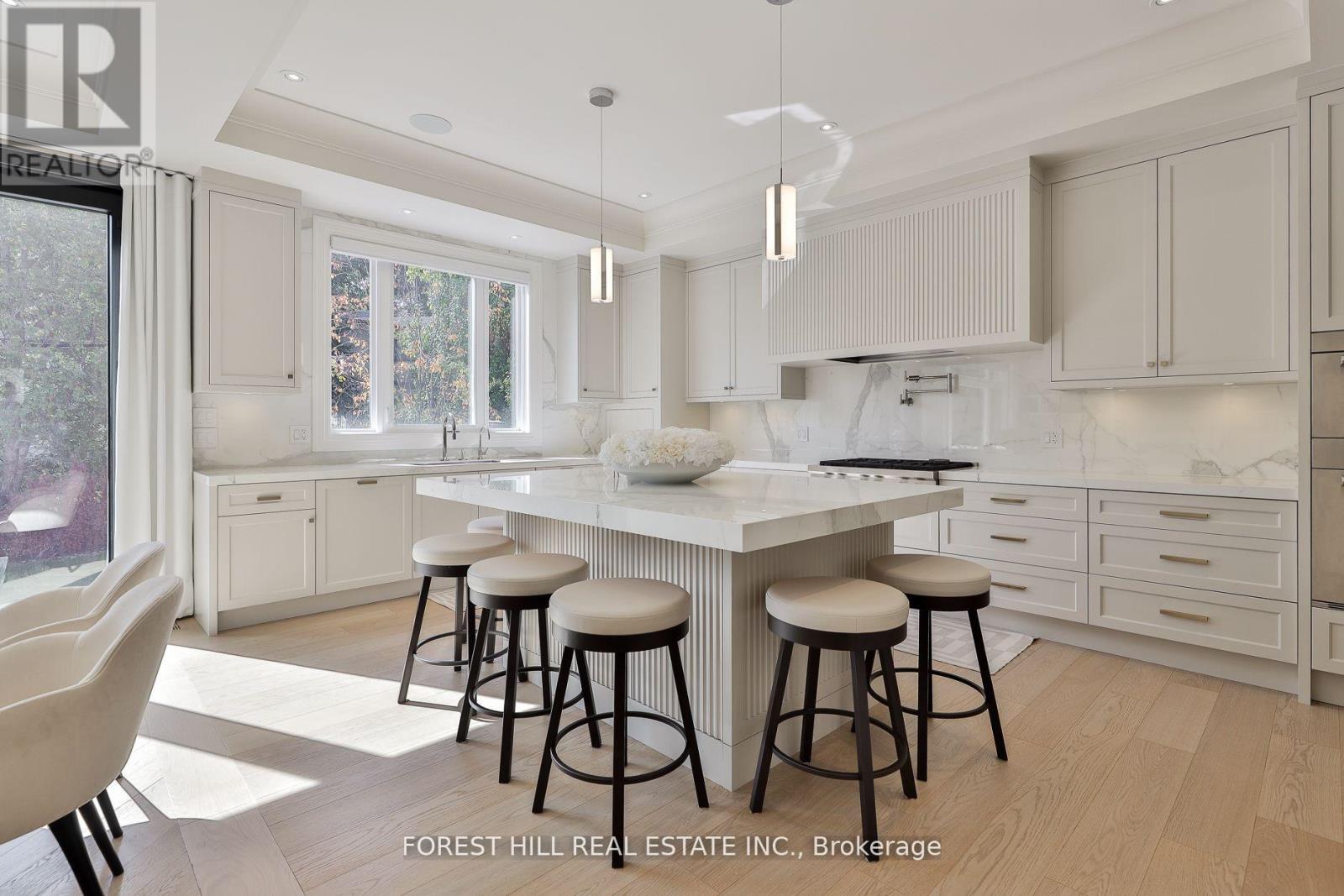 84 Botfield Avenue, Toronto, Ontario  M9B 4E4 - Photo 11 - W12942768