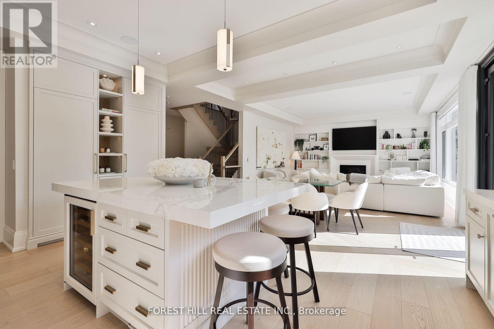 84 Botfield Avenue, Toronto, Ontario  M9B 4E4 - Photo 15 - W12942768