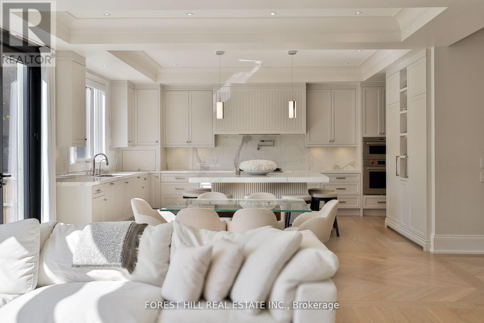 84 Botfield Avenue, Toronto, Ontario  M9B 4E4 - Photo 19 - W12942768