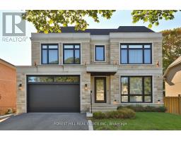 84 BOTFIELD AVENUE, Toronto, Ontario