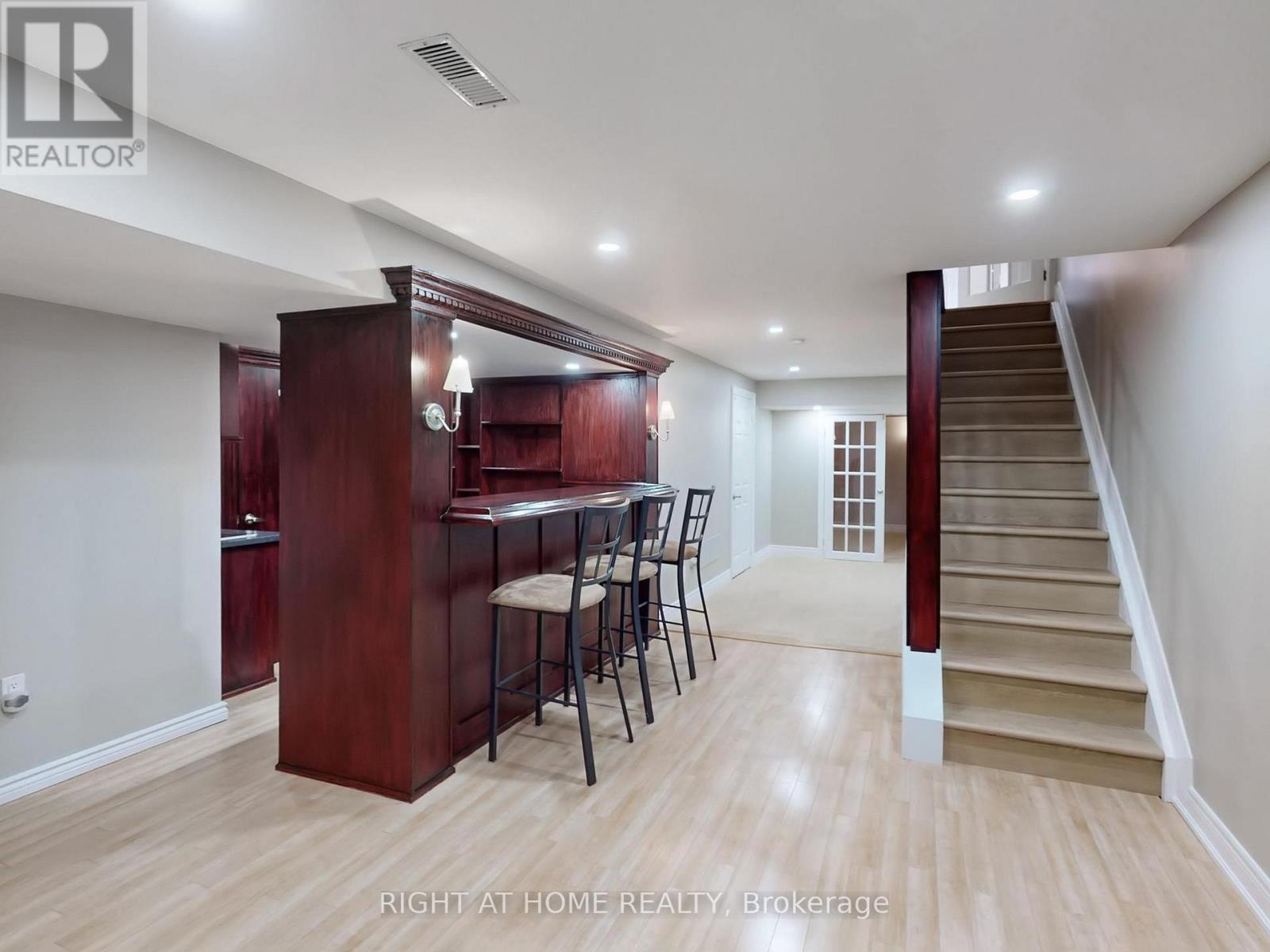 3585 Stonecutter Crescent, Mississauga, Ontario  L5M 7N7 - Photo 37 - W12942770