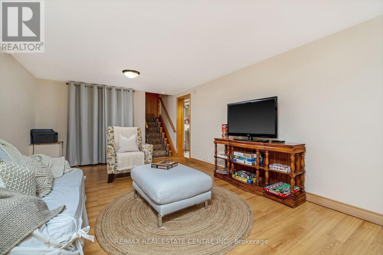 224 White Pines Drive, Burlington, Ontario  L7L 4E7 - Photo 20 - W12942786